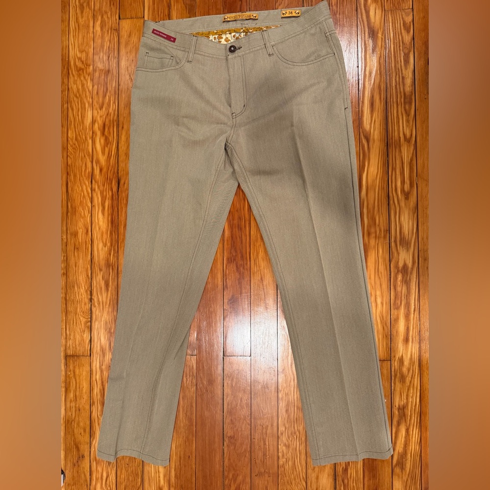 Men's Slim Straight Chinos in Light Khaki